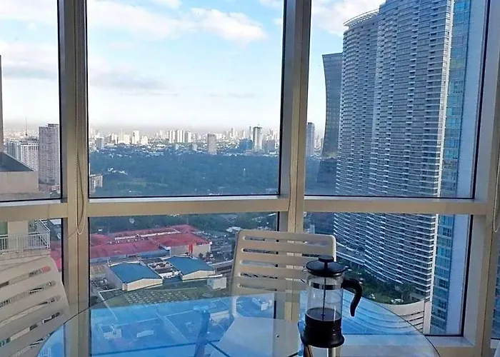 Lovely 2-bedroom Loft With Panoramic Skyline View Manila
