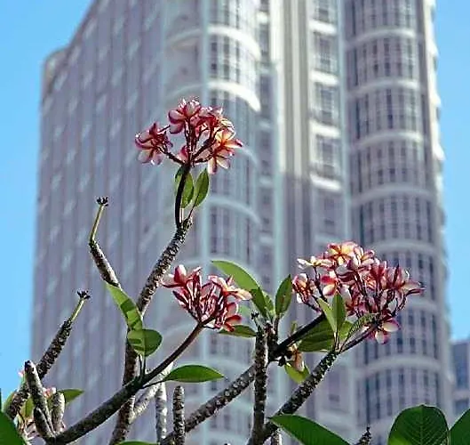 Hotel Lovely 2-bedroom Loft With Panoramic Skyline View