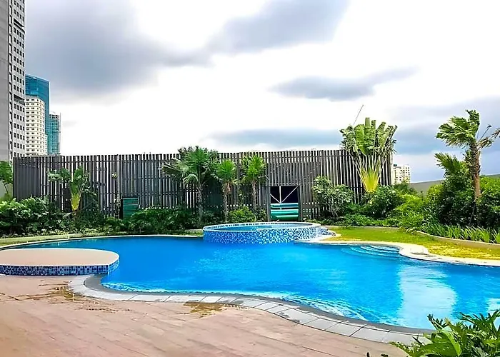 Lovely 2-bedroom Loft With Panoramic Skyline View