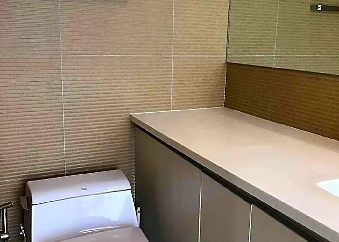 Lovely 2-bedroom Loft With Panoramic Skyline View 4* Manila